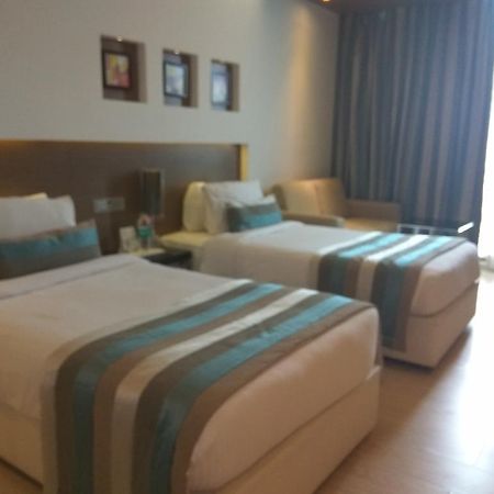 Ramada By Wyndham Navi Mumbai Hotel Luaran gambar