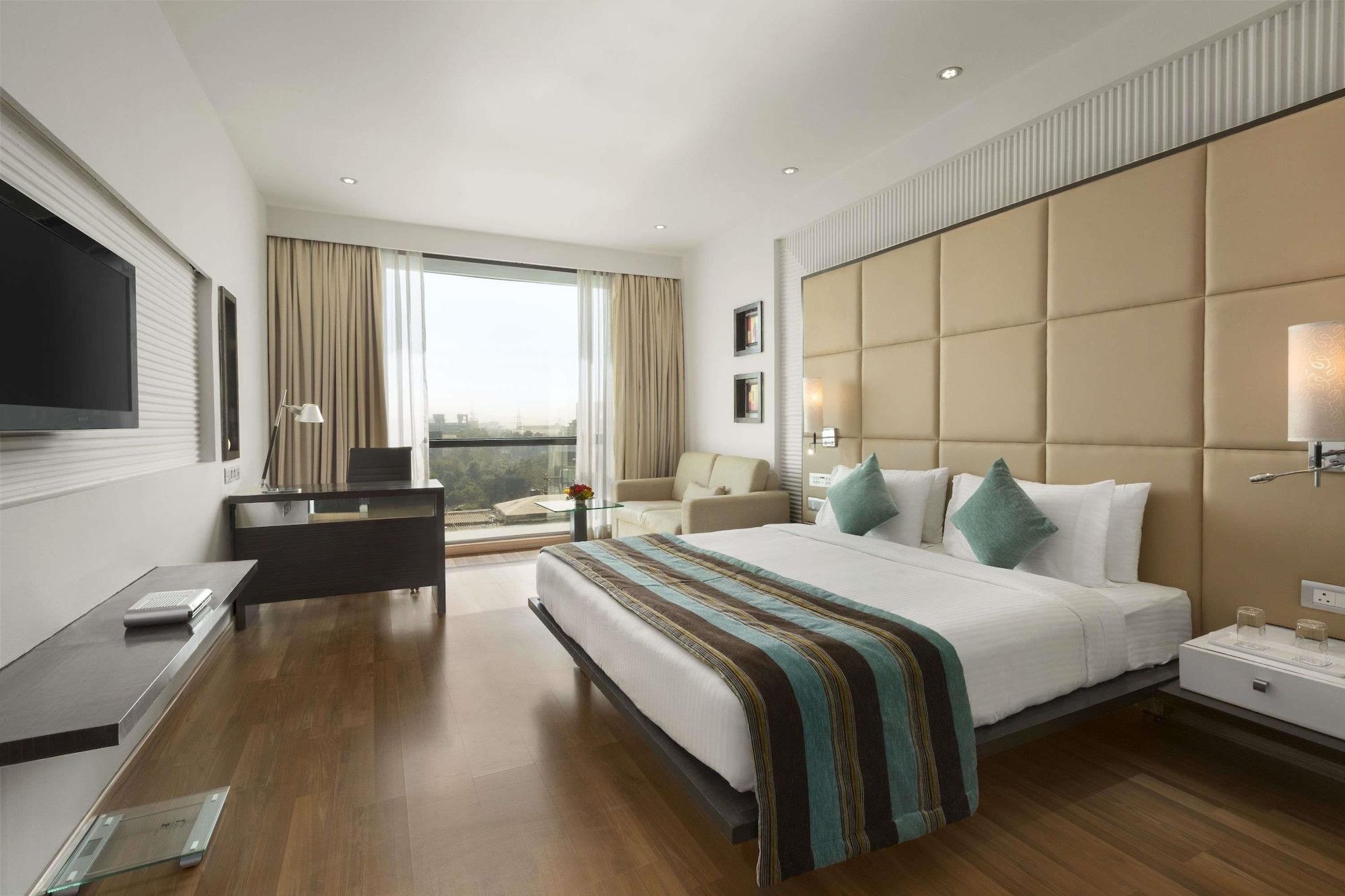 Ramada By Wyndham Navi Mumbai Hotel Luaran gambar