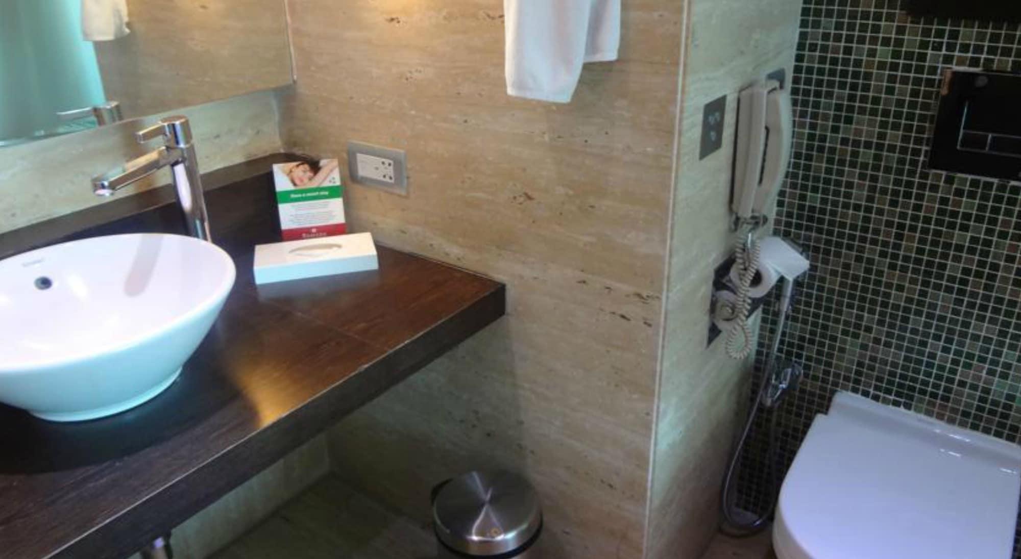 Ramada By Wyndham Navi Mumbai Hotel Luaran gambar