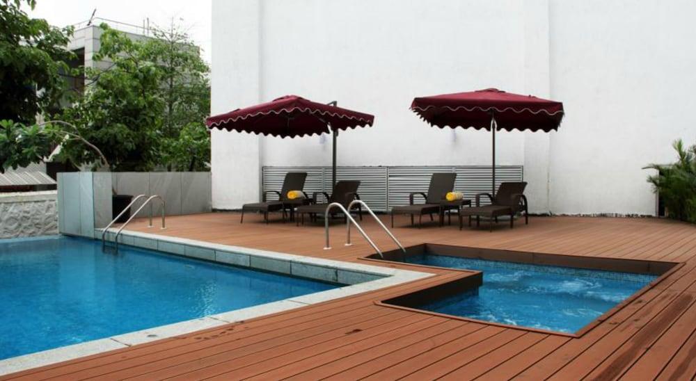 Ramada By Wyndham Navi Mumbai Hotel Luaran gambar