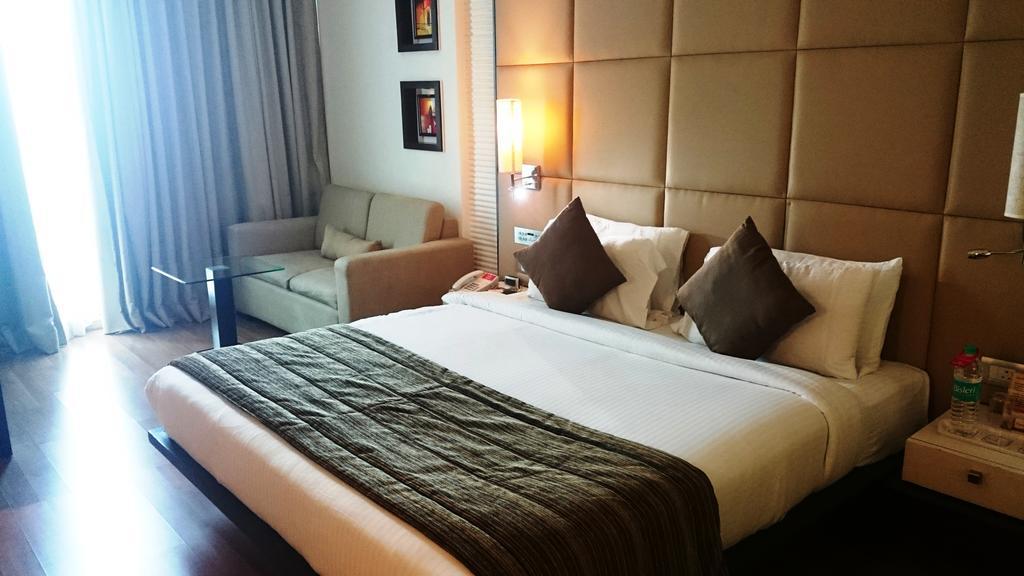 Ramada By Wyndham Navi Mumbai Hotel Luaran gambar