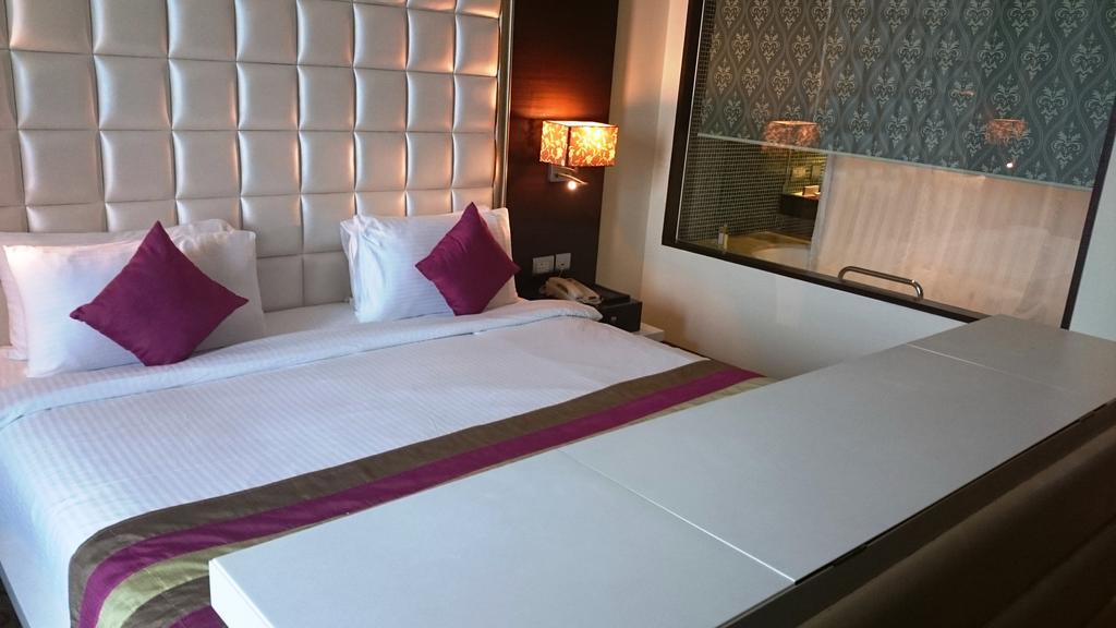 Ramada By Wyndham Navi Mumbai Hotel Luaran gambar