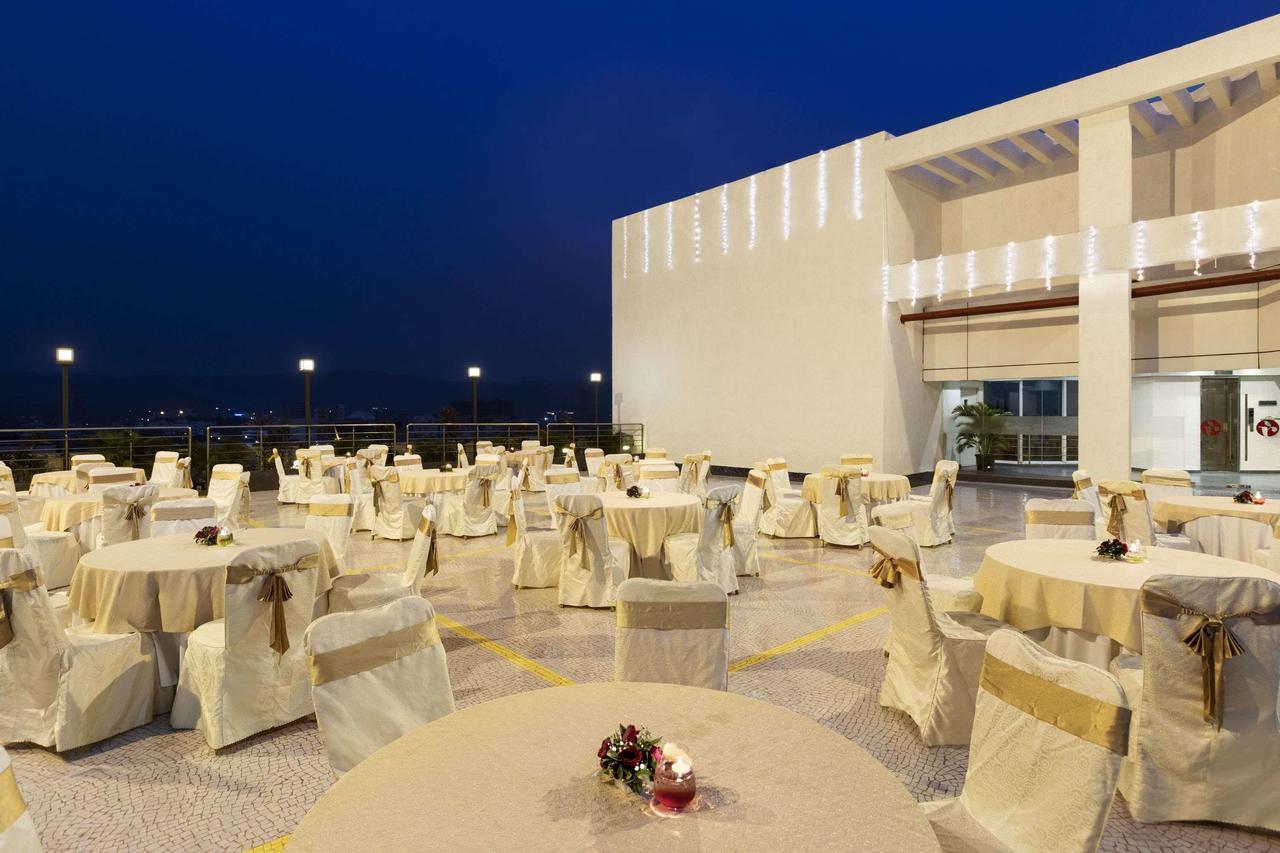 Ramada By Wyndham Navi Mumbai Hotel Luaran gambar
