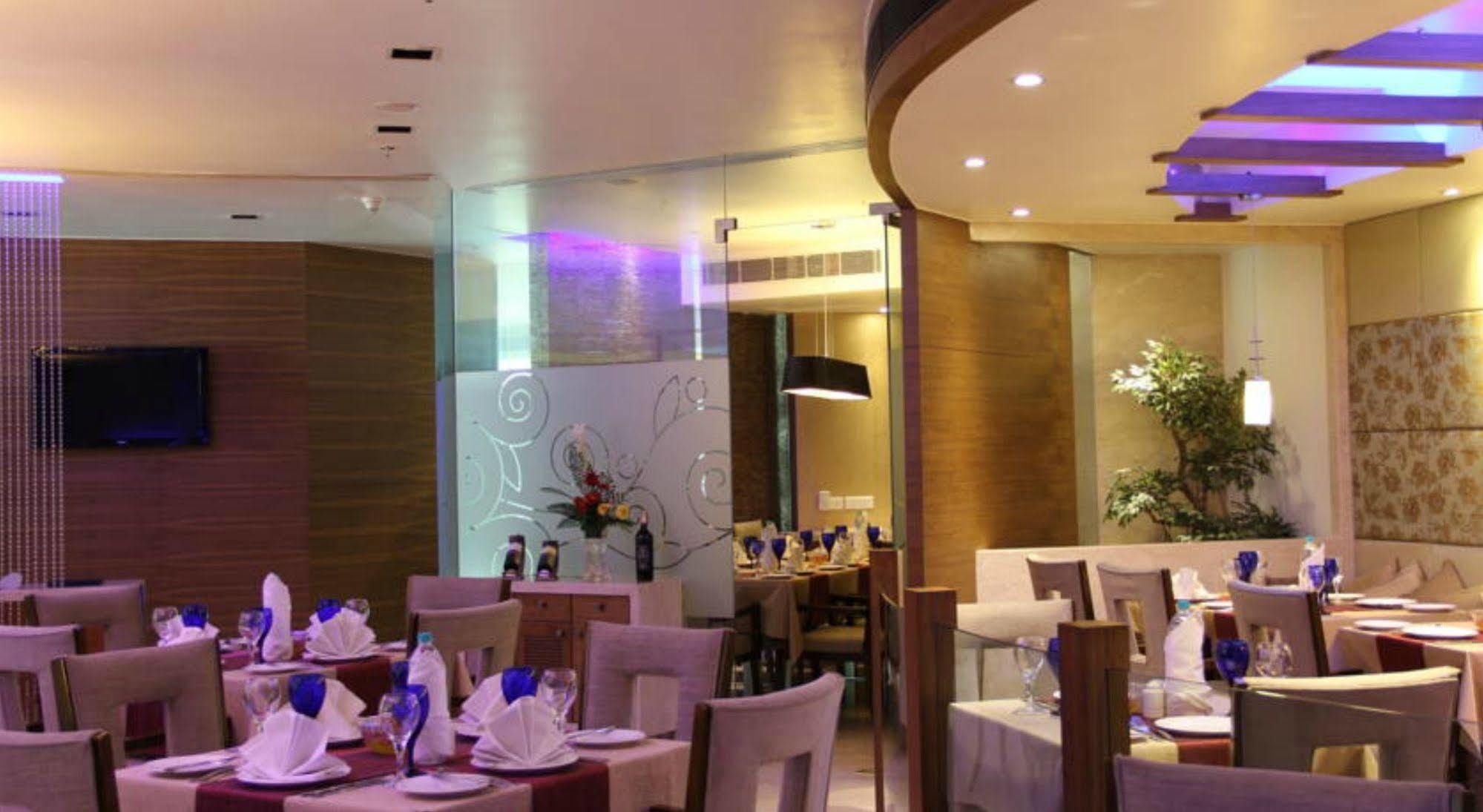 Ramada By Wyndham Navi Mumbai Hotel Luaran gambar