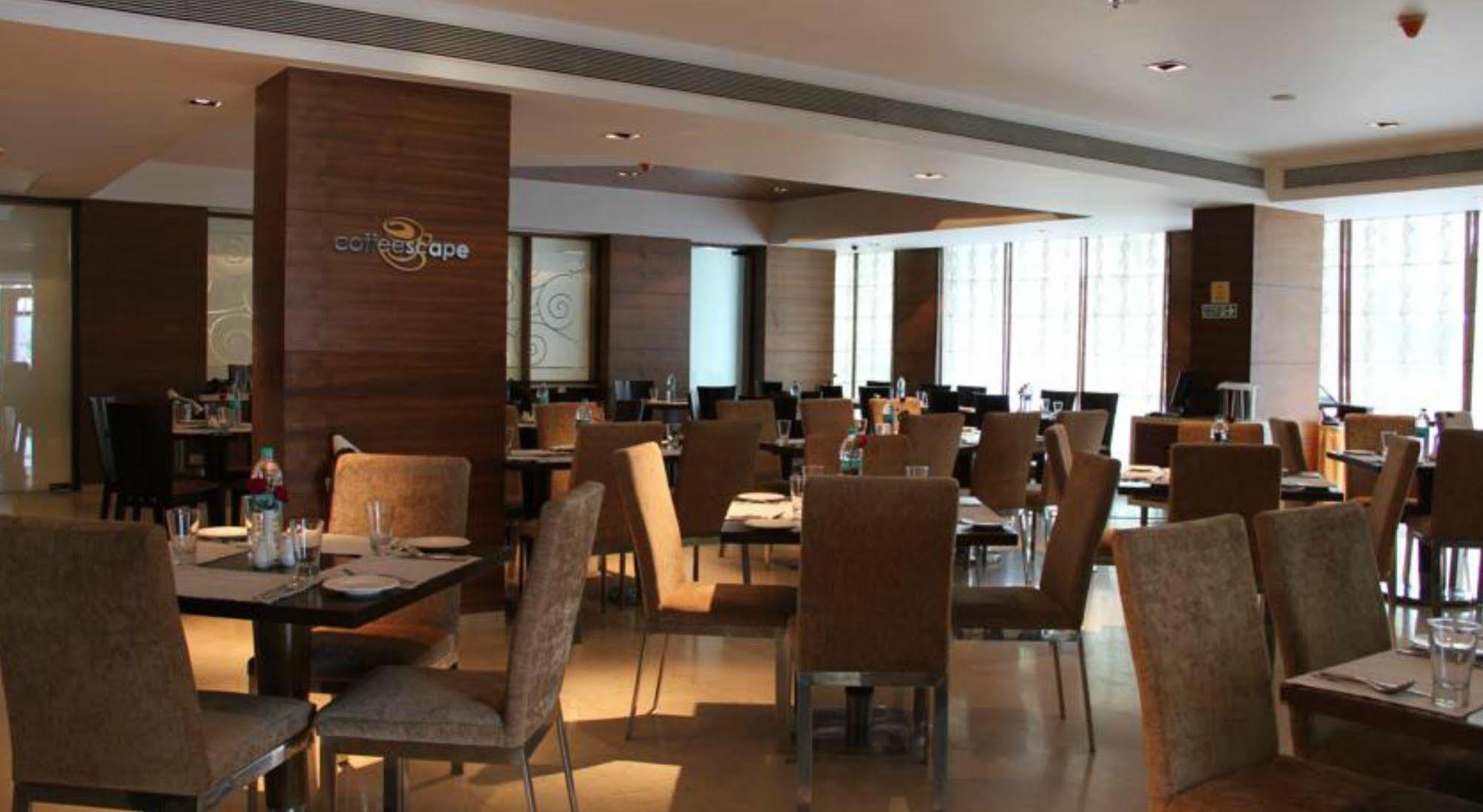 Ramada By Wyndham Navi Mumbai Hotel Luaran gambar