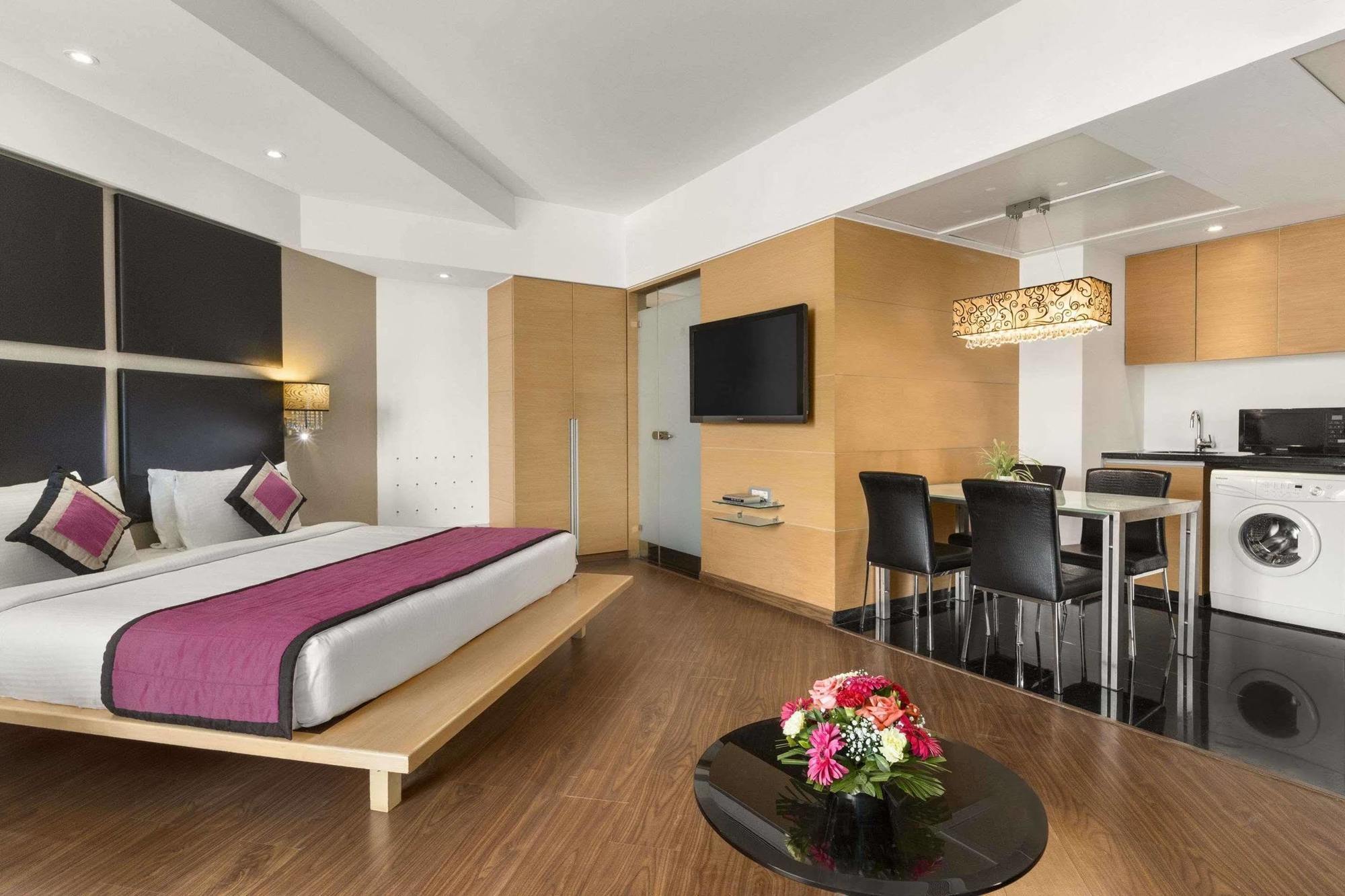Ramada By Wyndham Navi Mumbai Hotel Luaran gambar